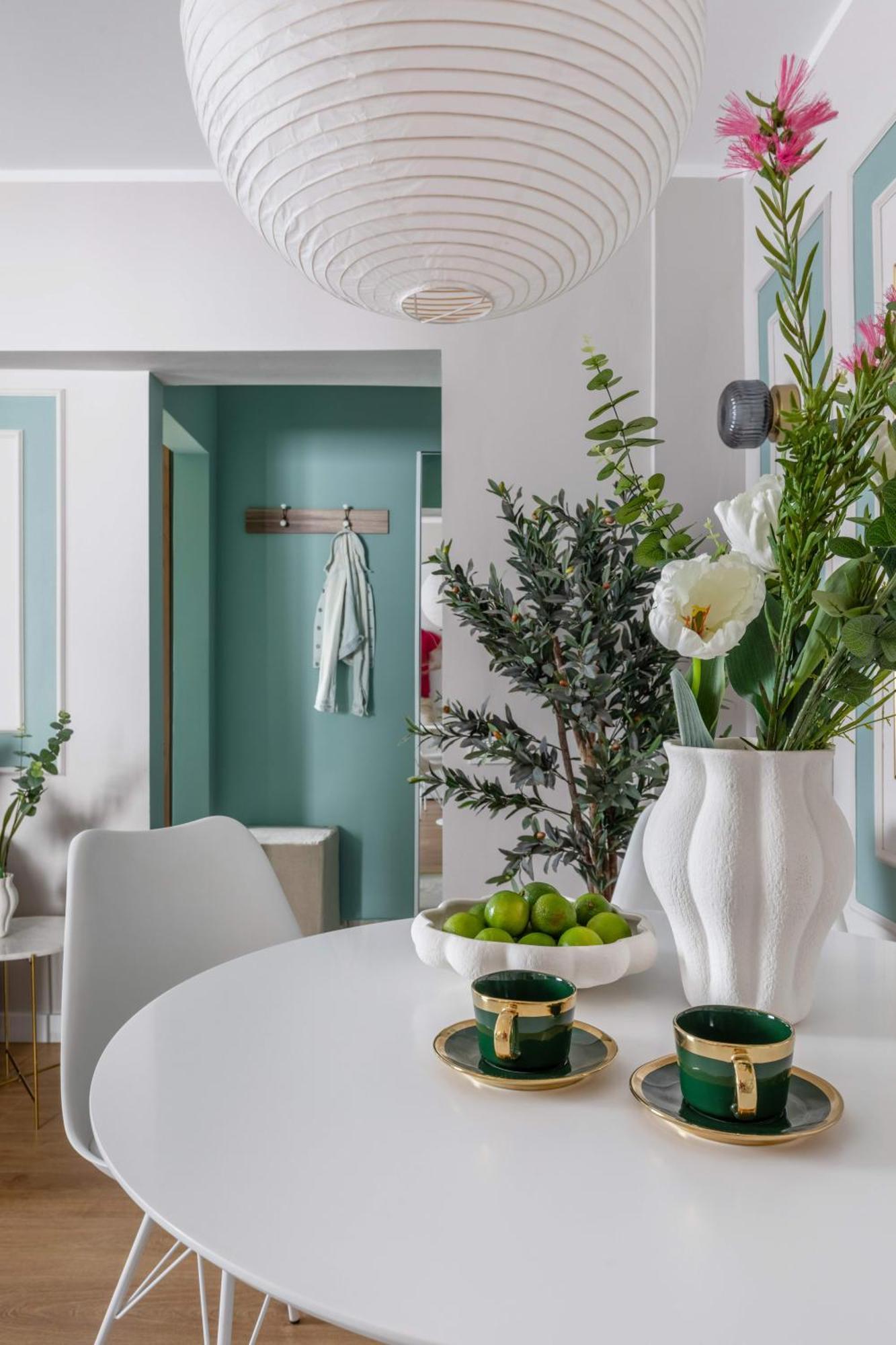 Holt - Sublime Minty Green 1Br On The Park Bucarest Esterno foto