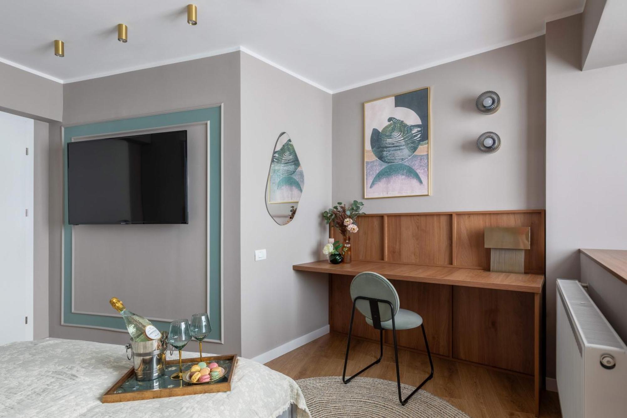 Holt - Sublime Minty Green 1Br On The Park Bucarest Esterno foto